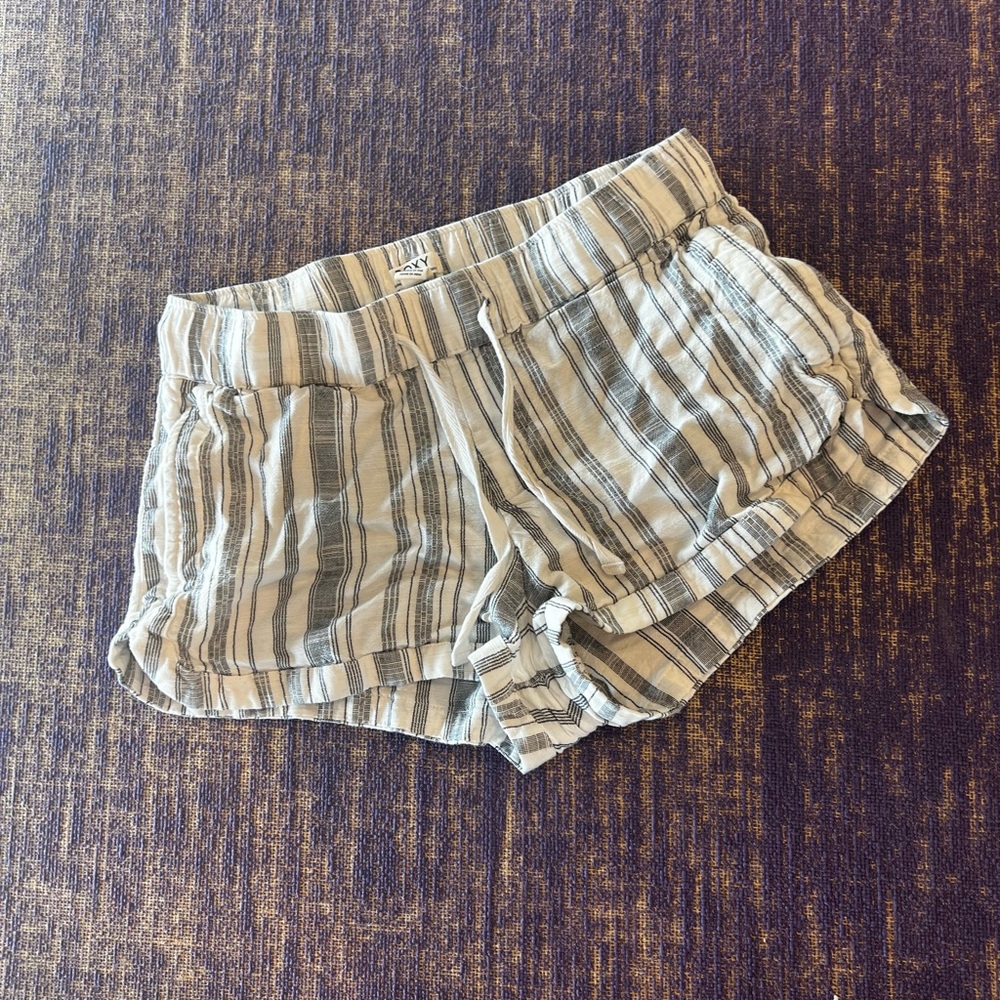 Roxy shorts